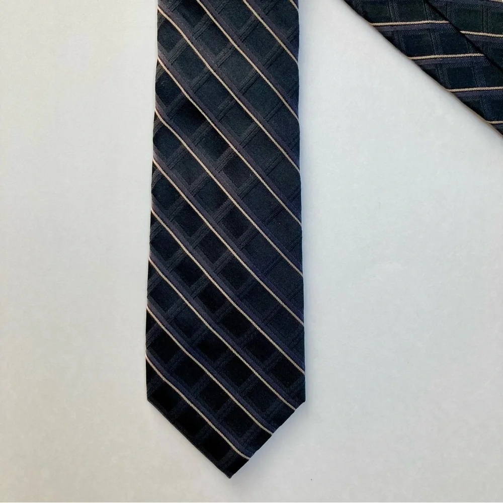 Michael Kors Black Striped Classic Men’s Silk Tie